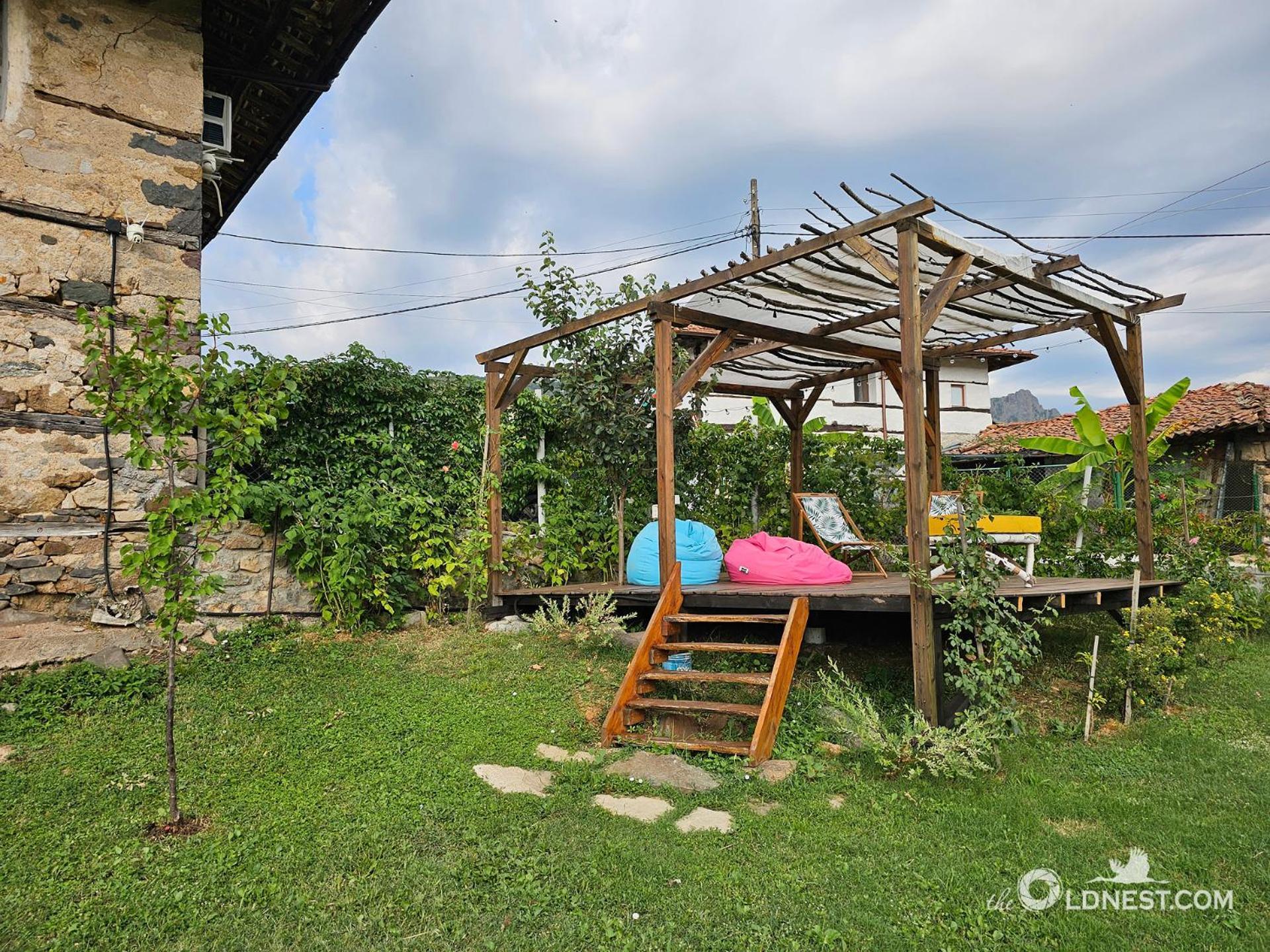 Готель The Old Nest Madzharovo Екстер'єр фото